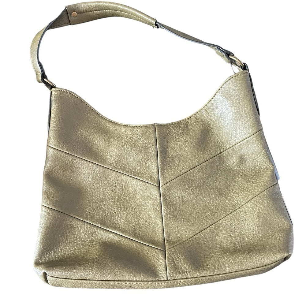 Market and Spruce purse